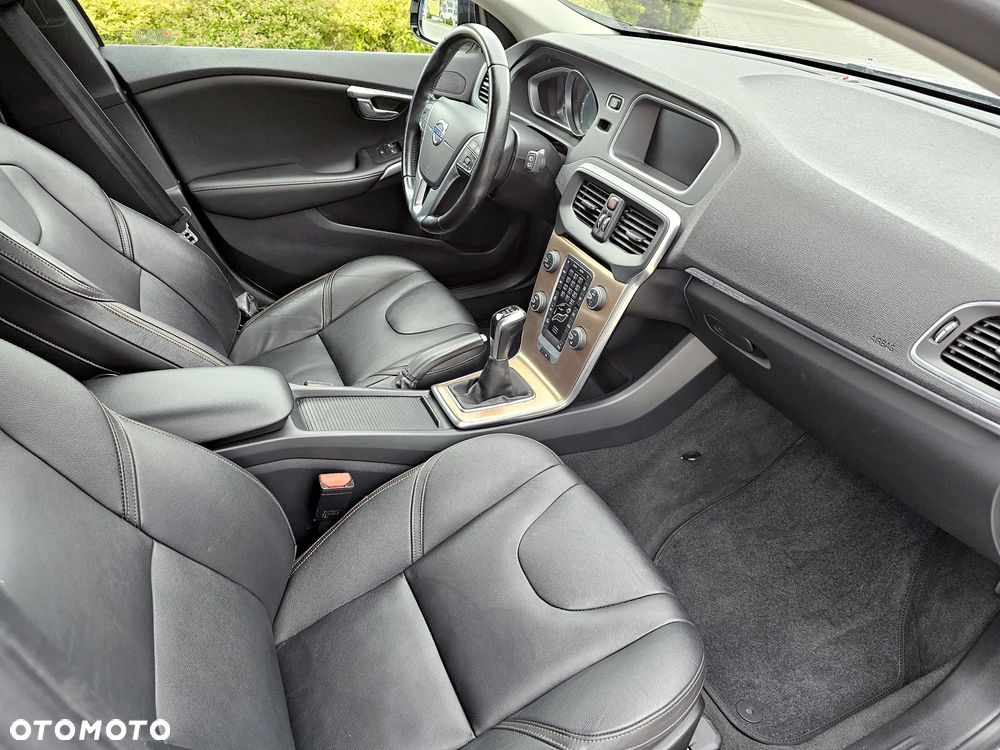 Volvo V40 Cross Country D2 - 19