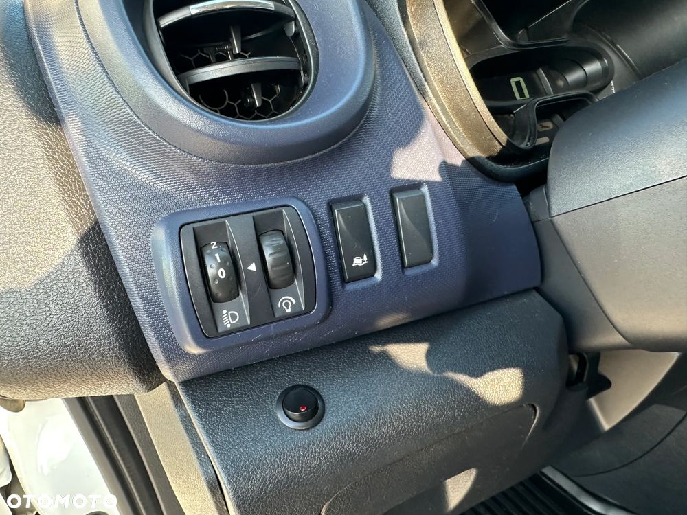 Opel Vivaro - 14