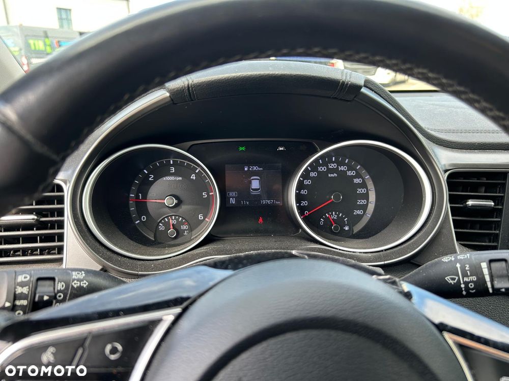 Kia Ceed 1.6 CRDi mHEV M - 9