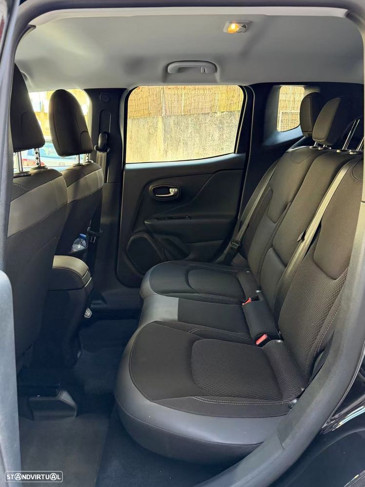 Jeep Renegade 1.0 T Limited - 8