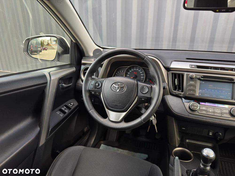Toyota RAV4 2.0 D-4D Active 4x2 - 25