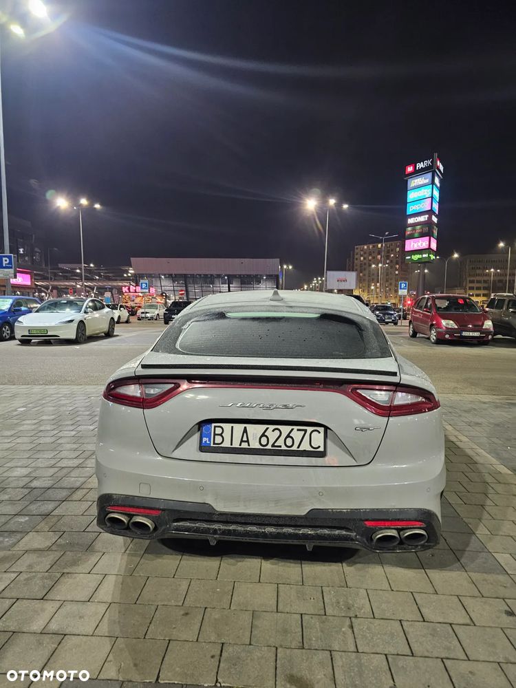 Kia Stinger - 5