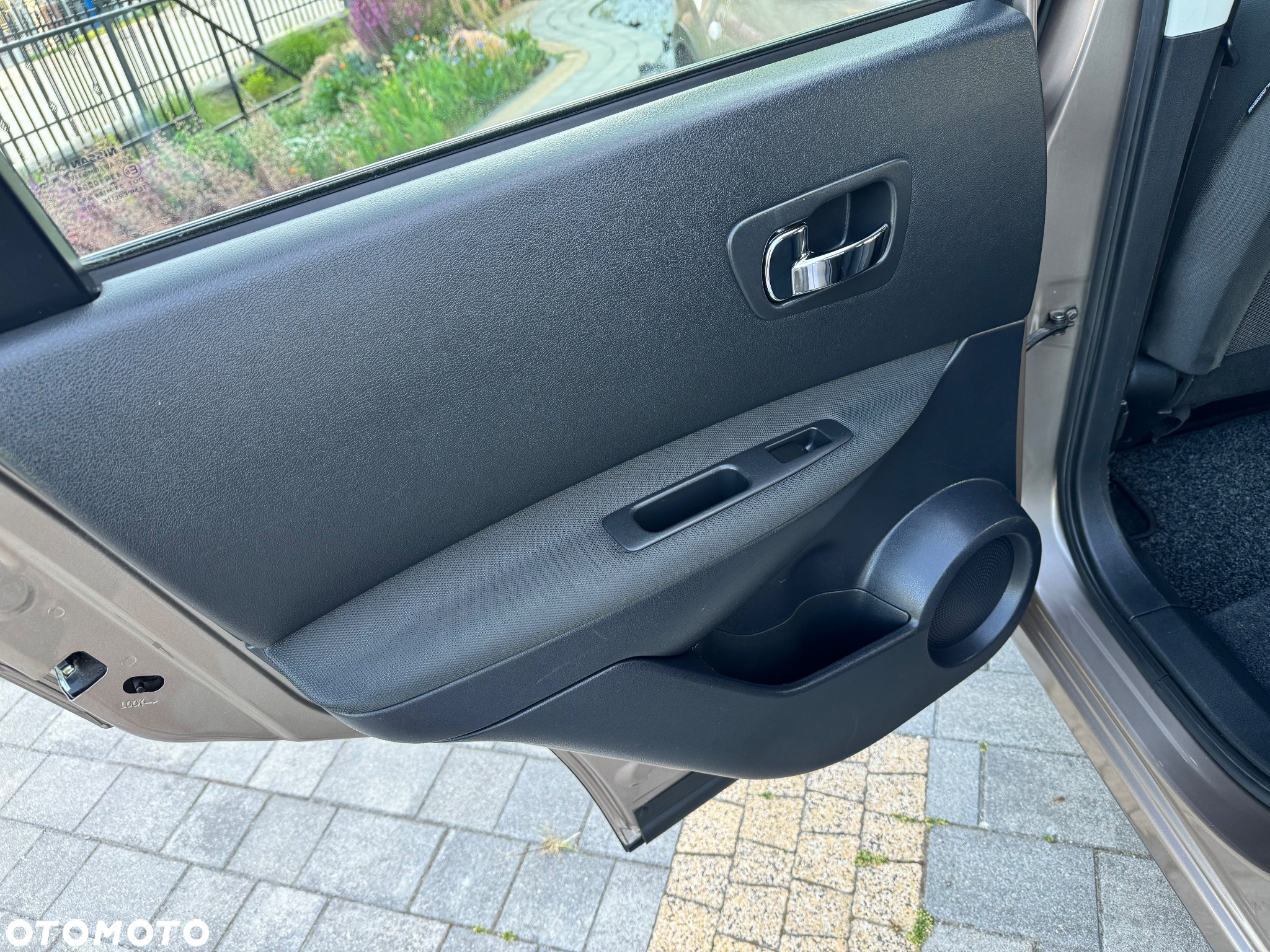 Nissan Qashqai 2.0 4x4 visia - 18