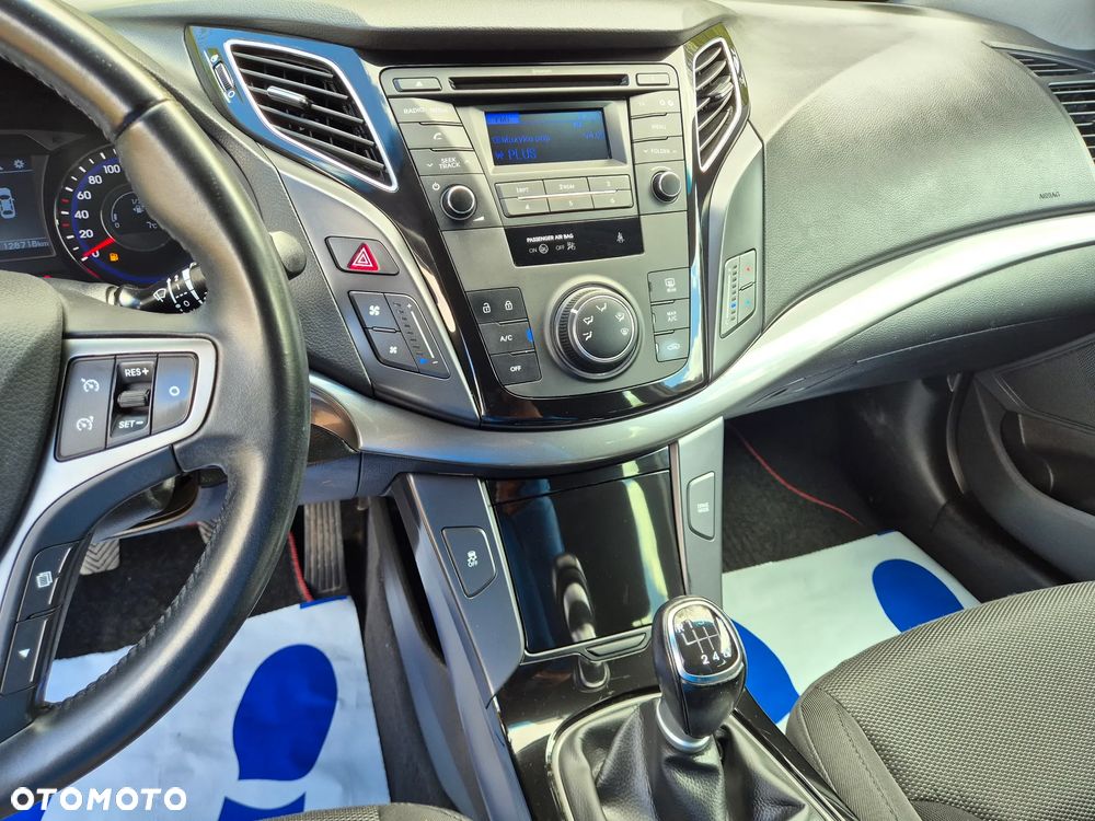 Hyundai i40 Kombi blue 1.7 CRDi Trend - 34