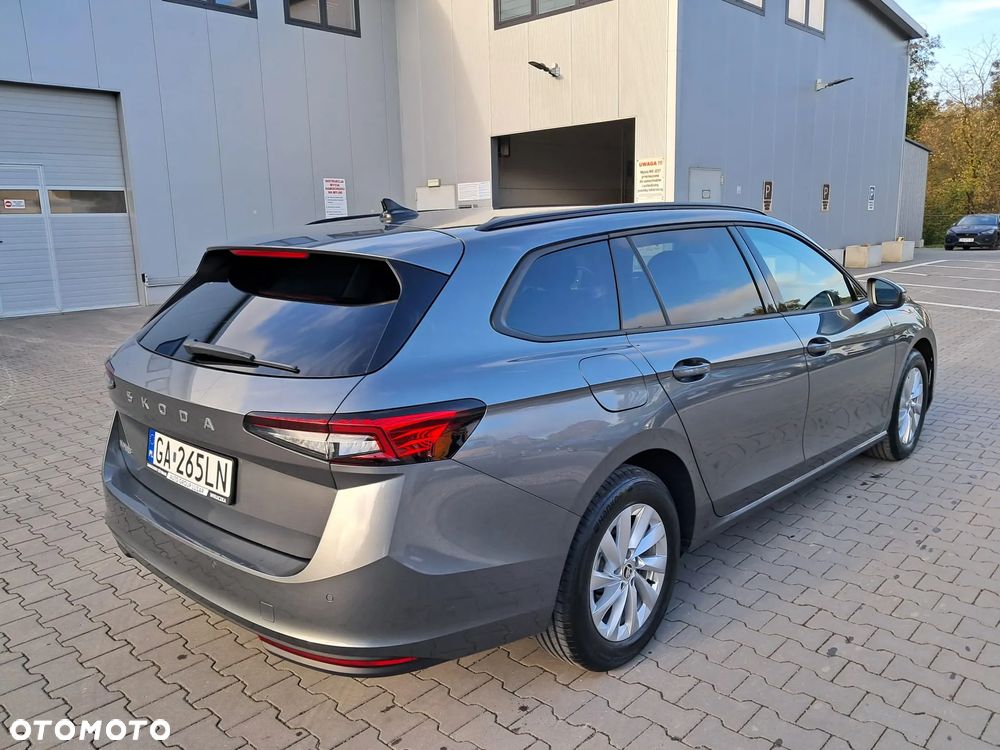 Skoda Superb 1.5 TSI mHEV Essence DSG - 5