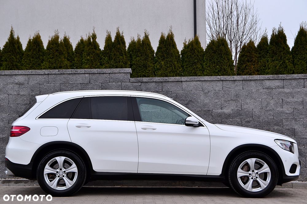 Mercedes-Benz GLC 250 4Matic 9G-TRONIC AMG Line - 4