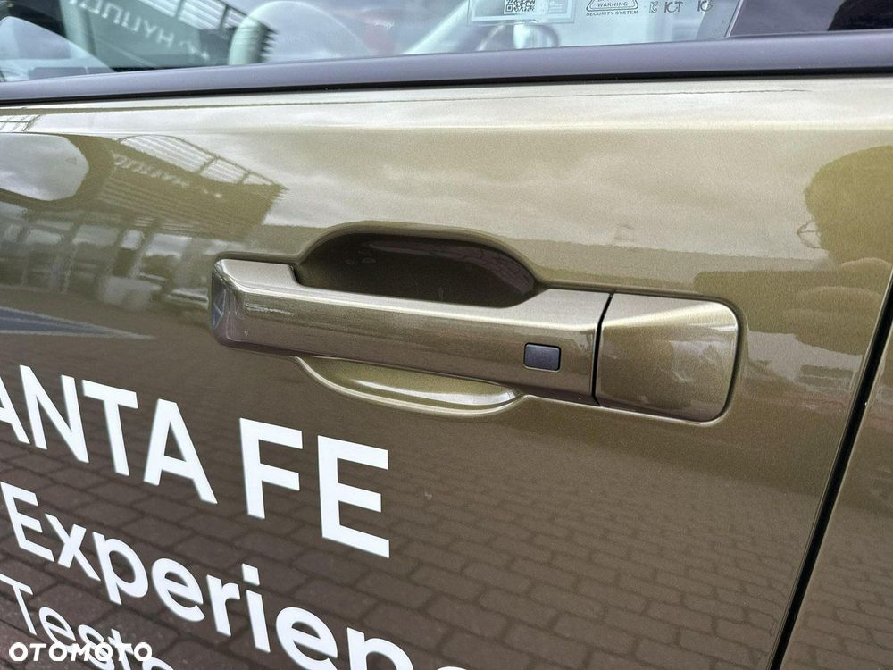 Hyundai Santa Fe 1.6 T-GDI HEV Executive 4WD - 28