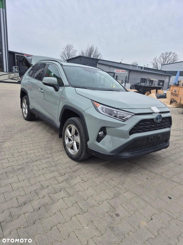 Toyota RAV4 - 10