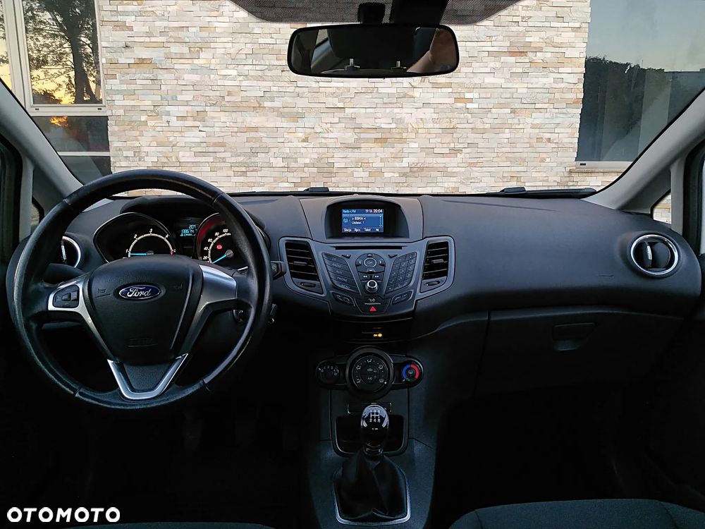 Ford Fiesta 1.5 TDCi ST&St Trend - 22