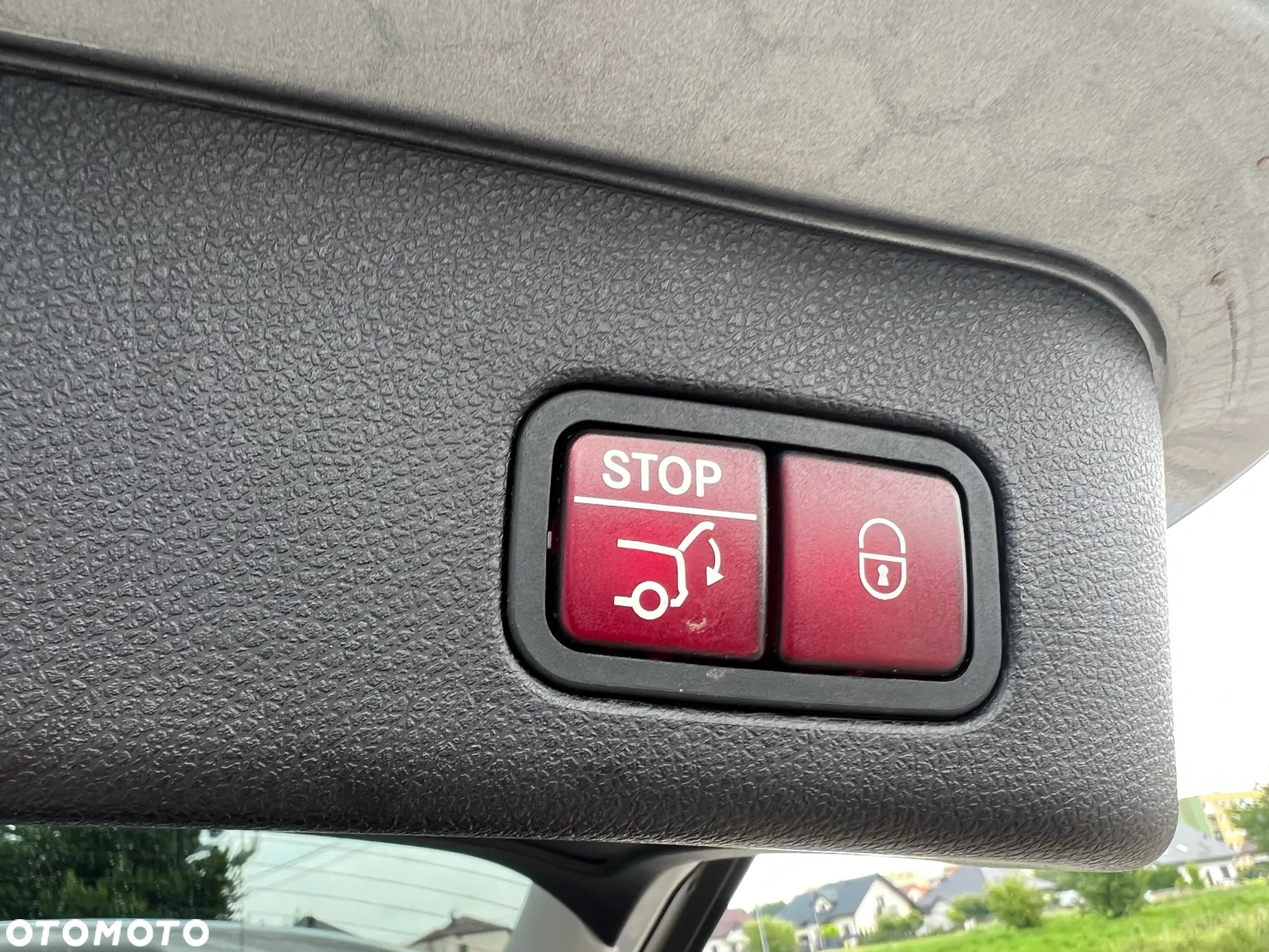 Mercedes-Benz ML 350 BlueTec 4-Matic - 24