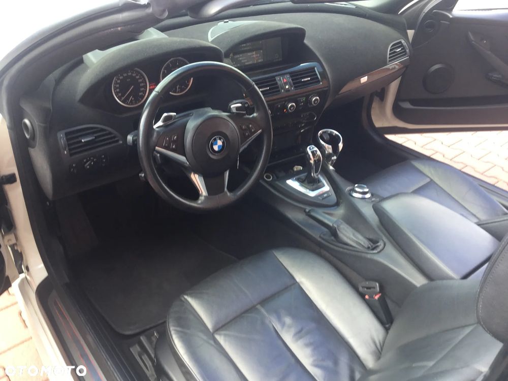 BMW Seria 6 650 i - 12