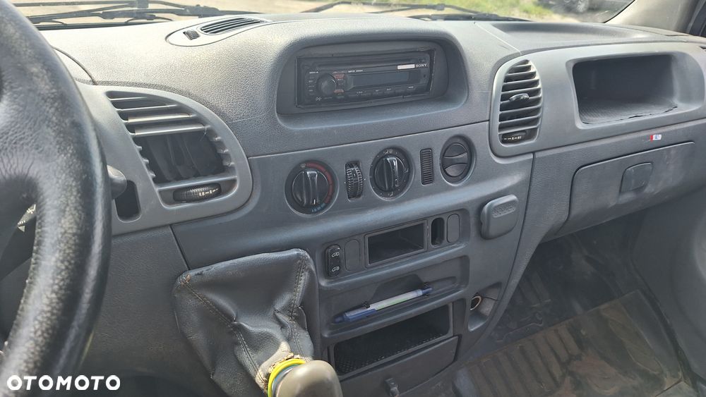 Mercedes-Benz Sprinter - 9