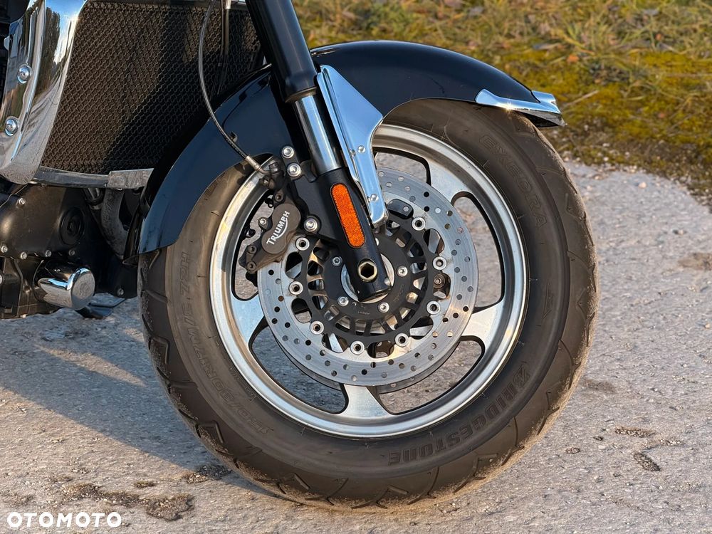 Triumph Rocket - 9