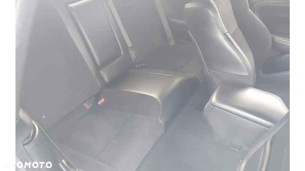 Dodge Challenger - 15