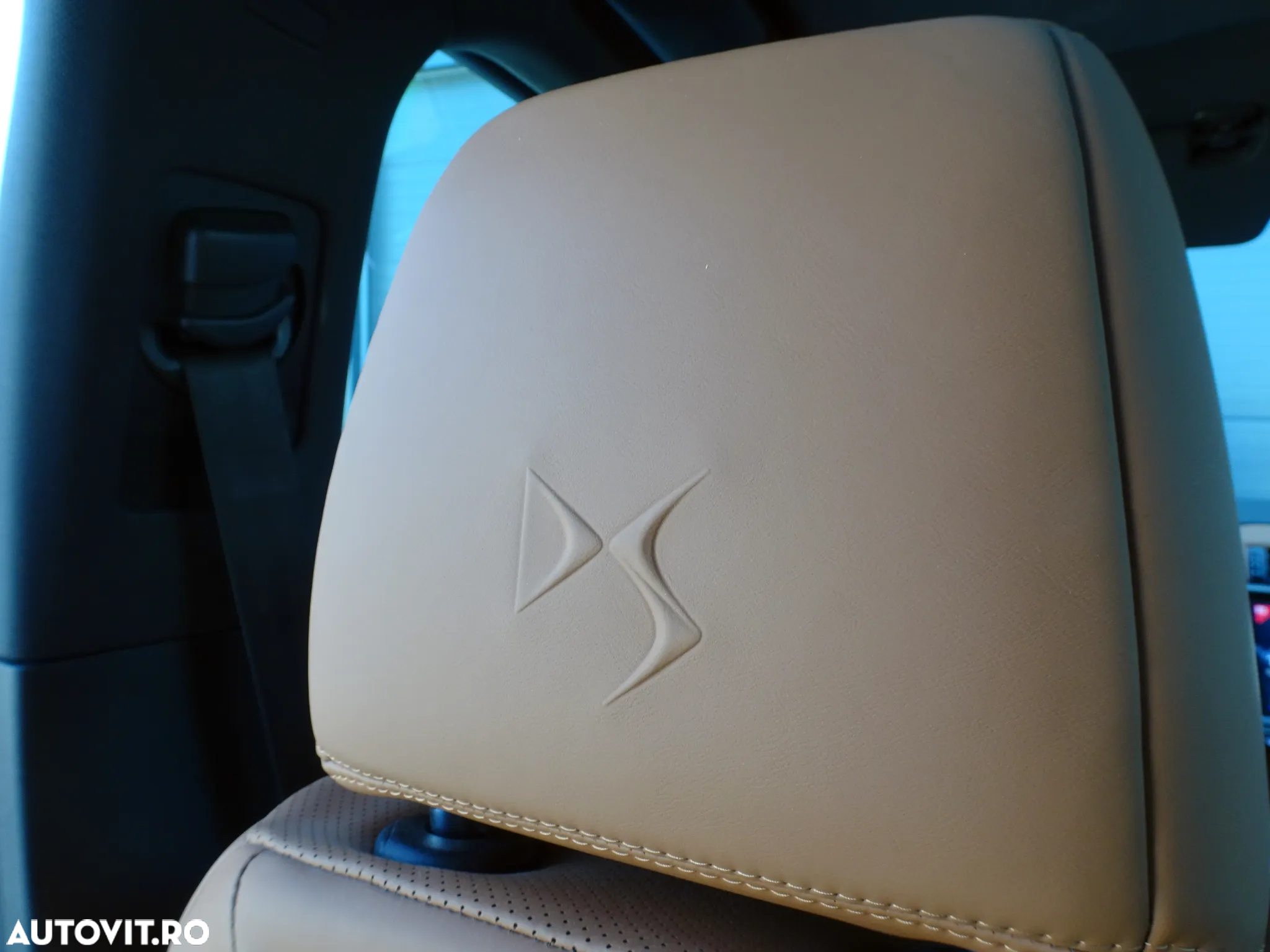 DS Automobiles DS 7 Crossback - 23