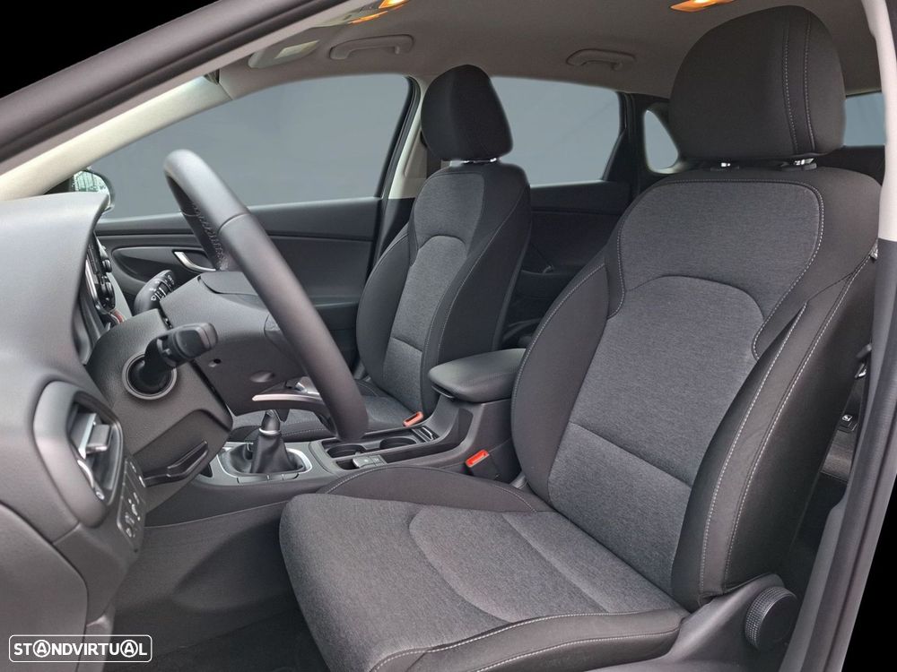 Hyundai i30 1.0 T-GDi Style Plus — fotografia 11