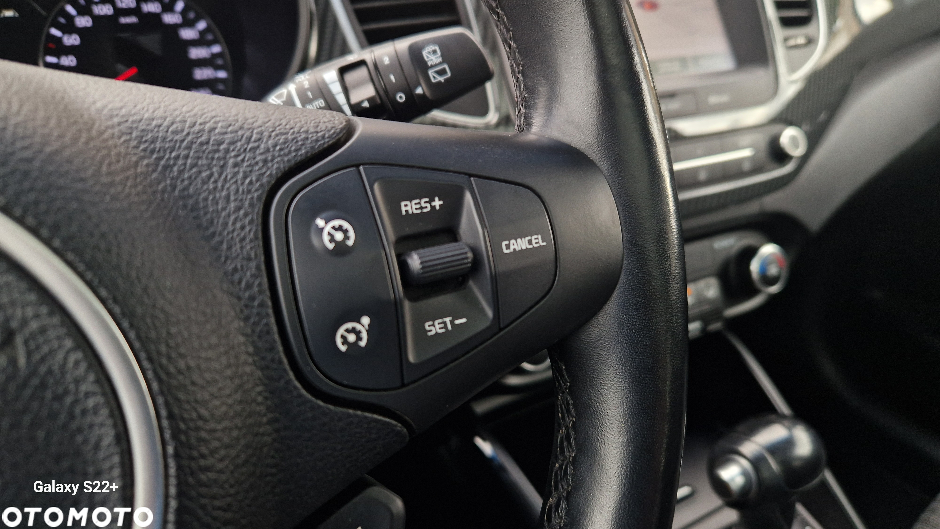 Kia Carens 1.7 CRDi Business Line 7os 7DCT - 27