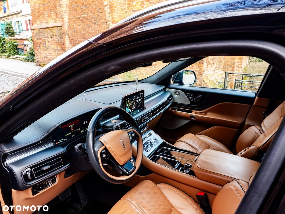 Lincoln Aviator - 33