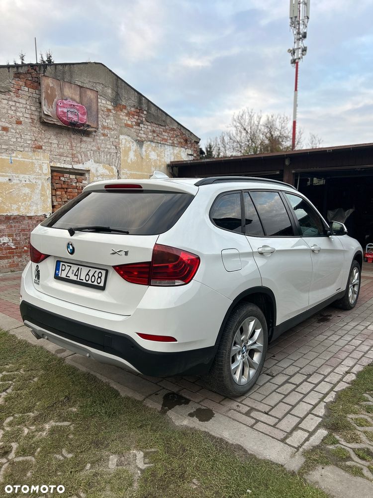 BMW X1 xDrive18d xLine - 6