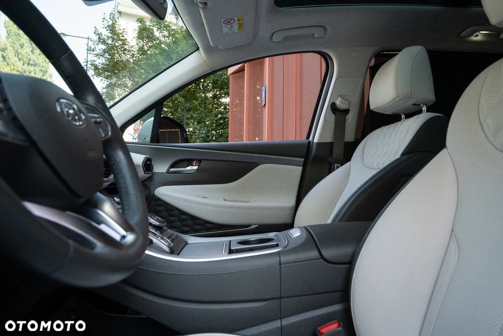 Hyundai Santa Fe 1.6 T-GDI HEV Platinum 4WD - 39