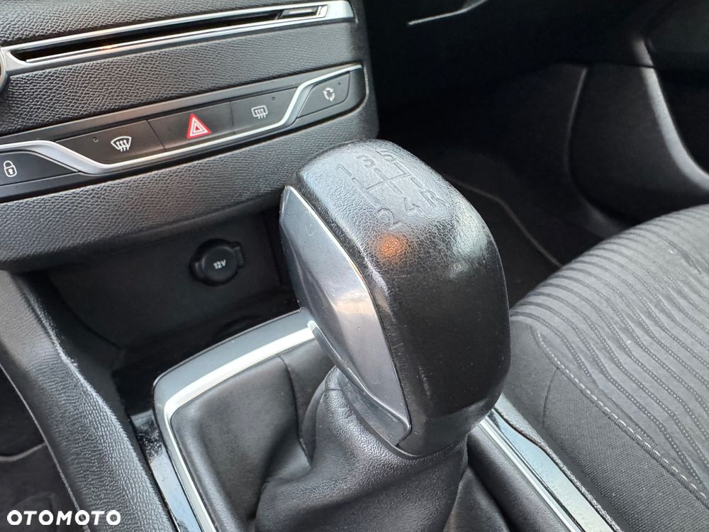 Peugeot 308 SW HDi FAP 110 (Blue Lion) Business Line Niveau 1 - 23