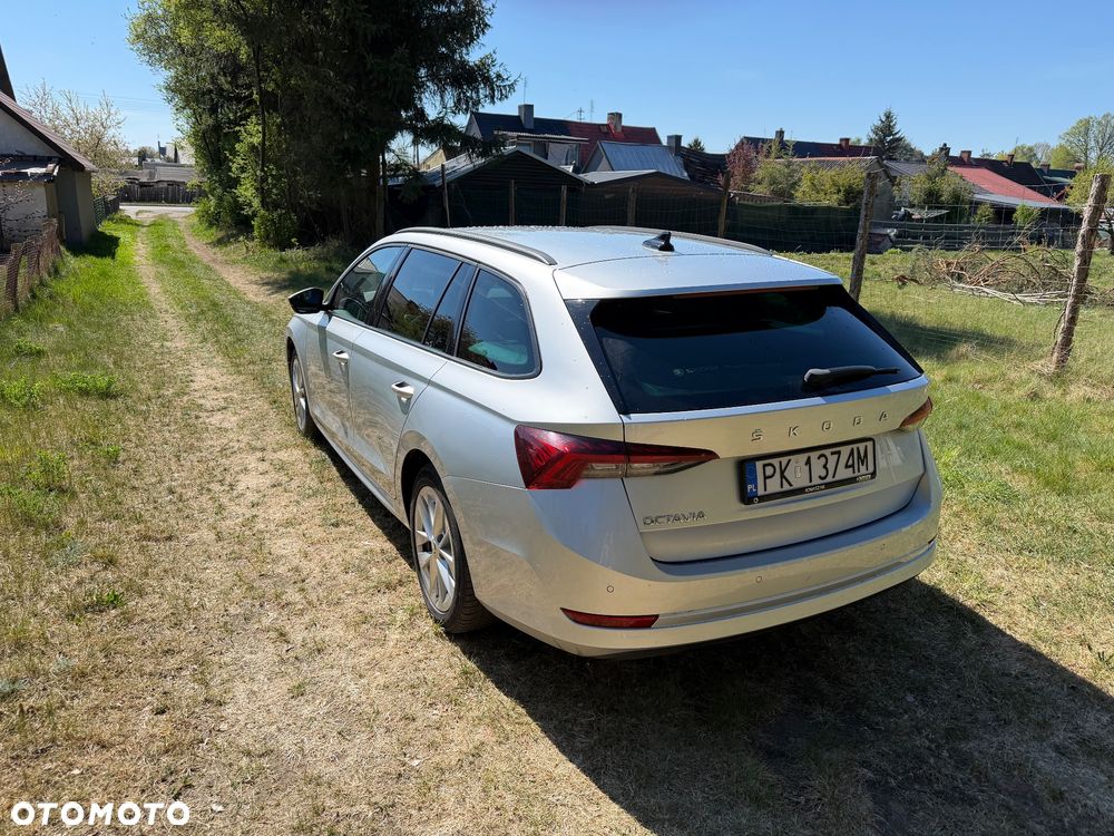 Skoda Octavia 2.0 TDI Style - 12
