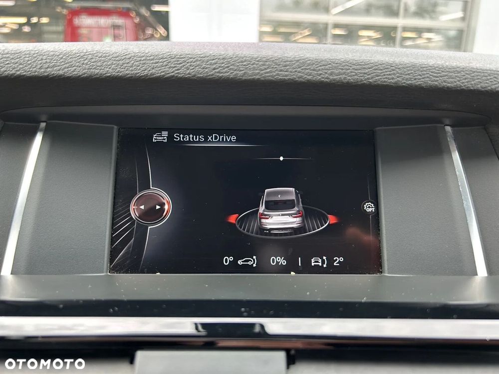 BMW X4 xDrive28i Advantage - 36