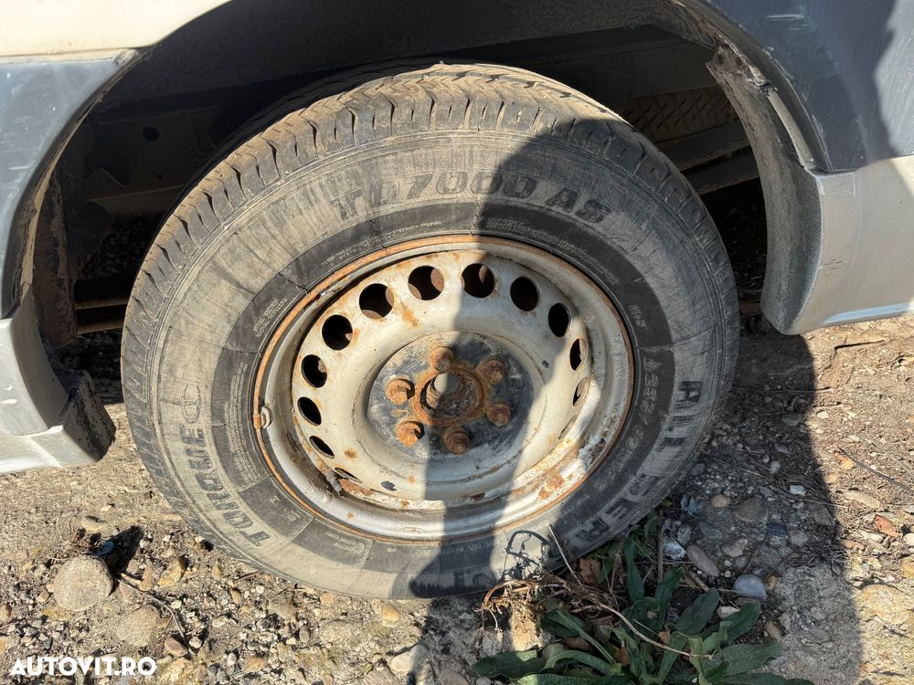 Jante cu cauciucuri iarna mercedes sprinter 235/65/16 stare excelenta - 1