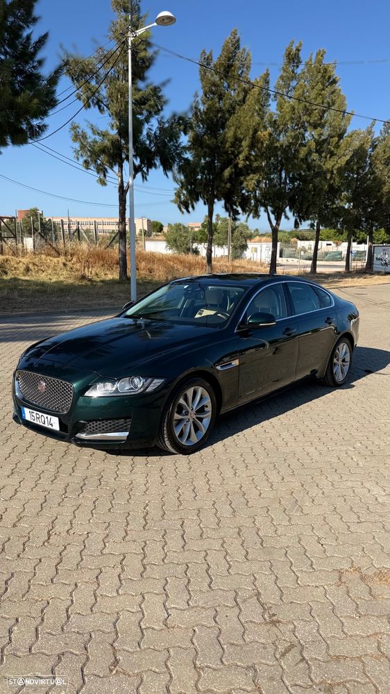 Jaguar XF 2.0 D Prestige Aut. - 9