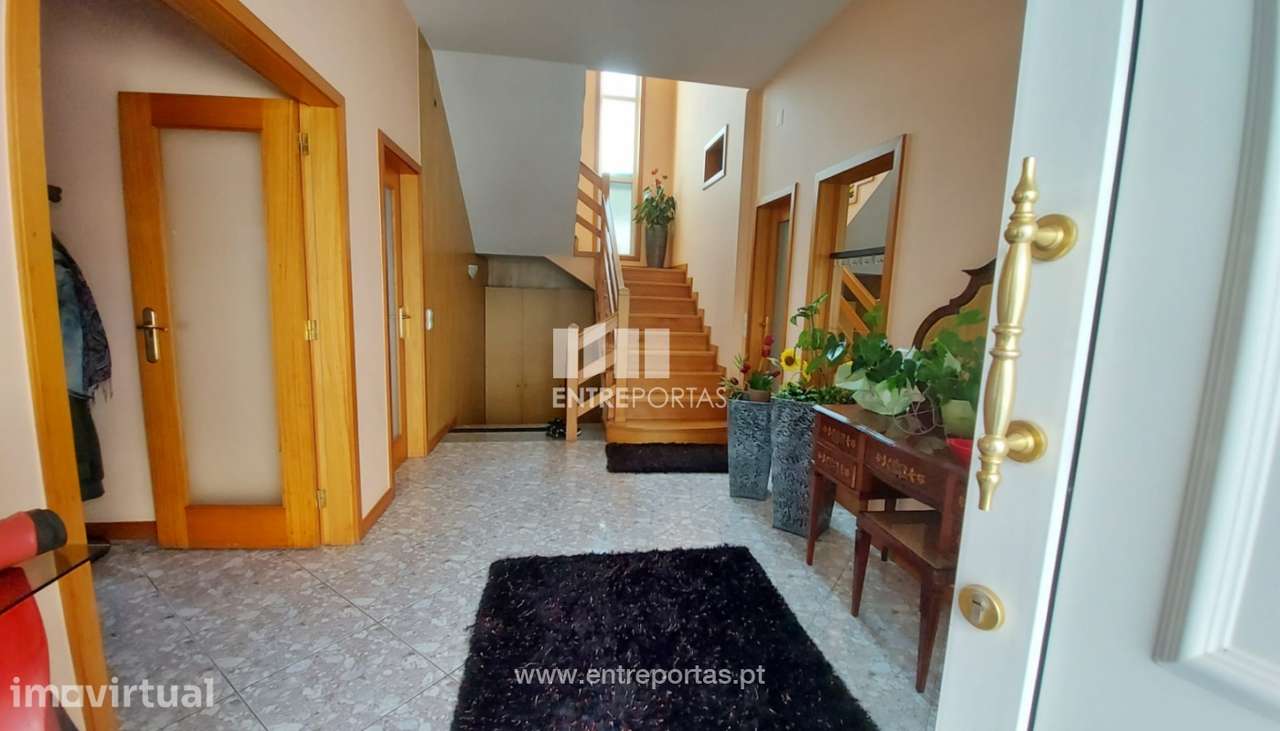 Venda de fantástica Moradia V4, Rio Mau, Vila do Conde - Grande imagem: 2/25