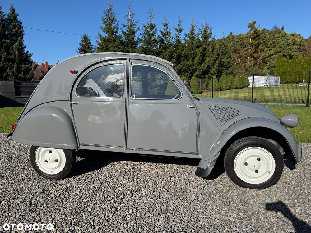Citroën 2 CV - 16