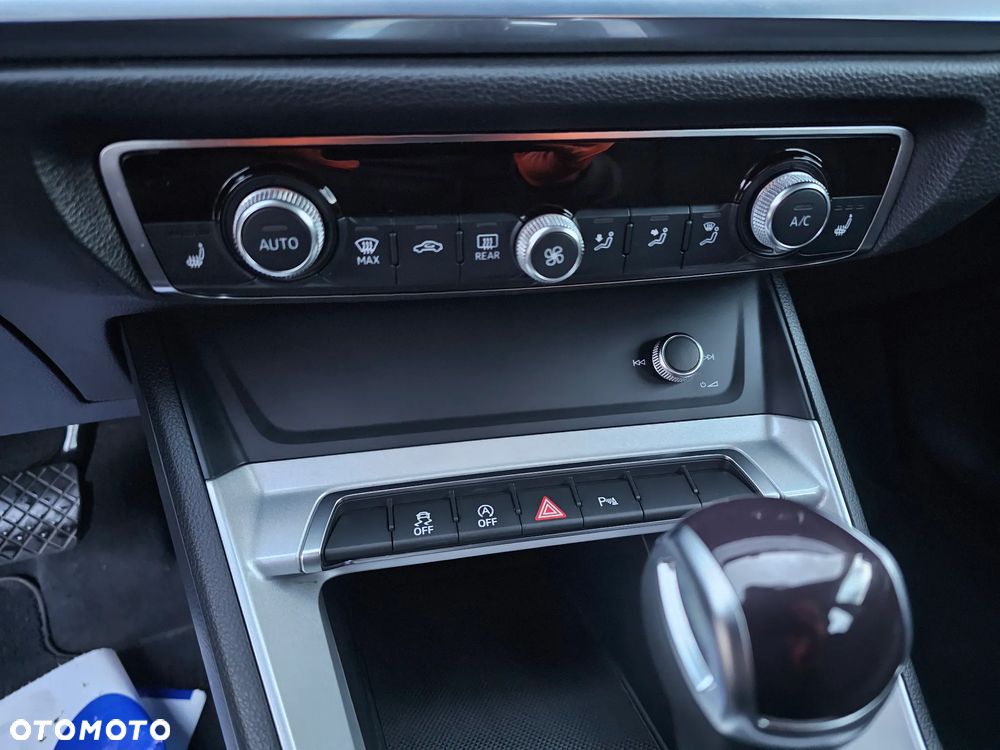 Audi Q3 35 TFSI mHEV S tronic - 21