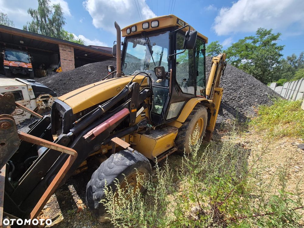 Caterpillar 432D - 4