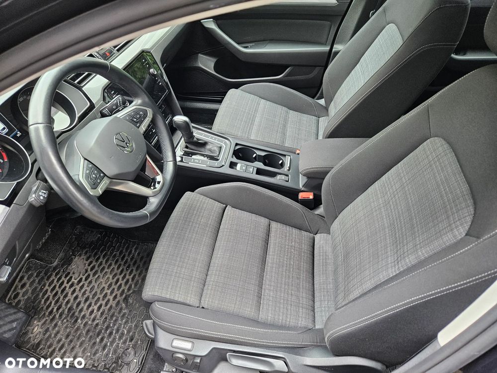 Volkswagen Passat 2.0 TSI Business DSG - 7