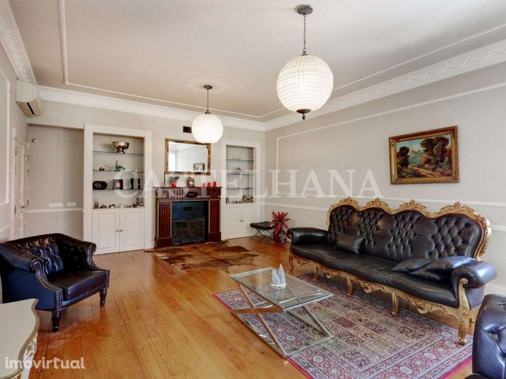 Moradia T4 com piscina aquecida e 2 lugares de estacionamento em Ar... - Grande imagem: 2/33