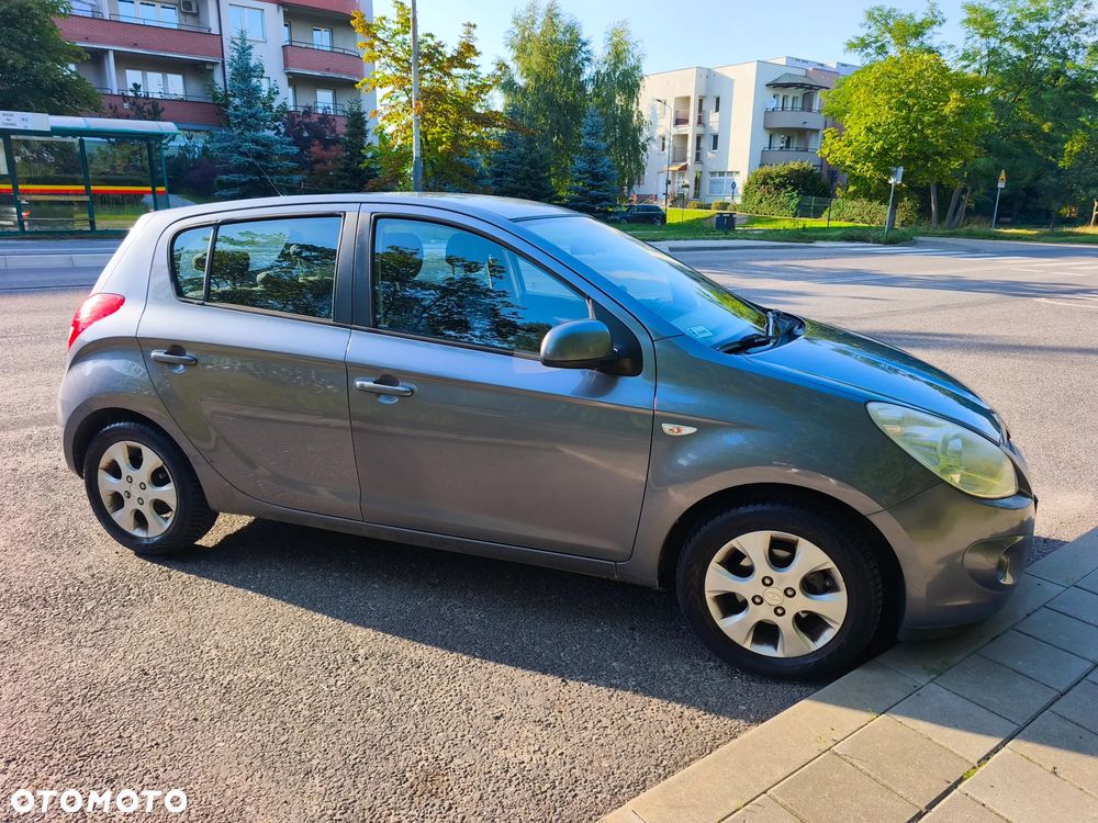 Hyundai i20 1.2 Comfort EU5 - 4