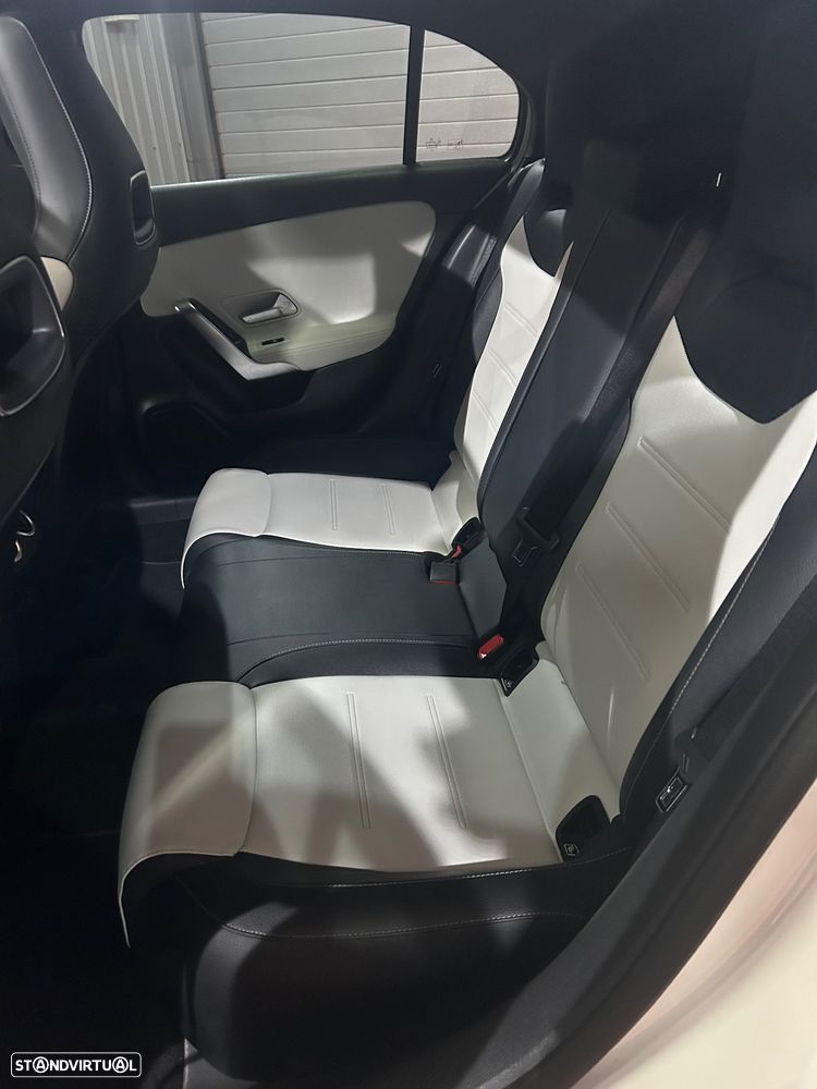 Mercedes-Benz A 250 - 11