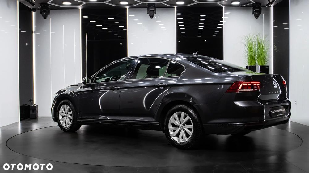 Volkswagen Passat 1.5 TSI EVO Essence DSG - 5