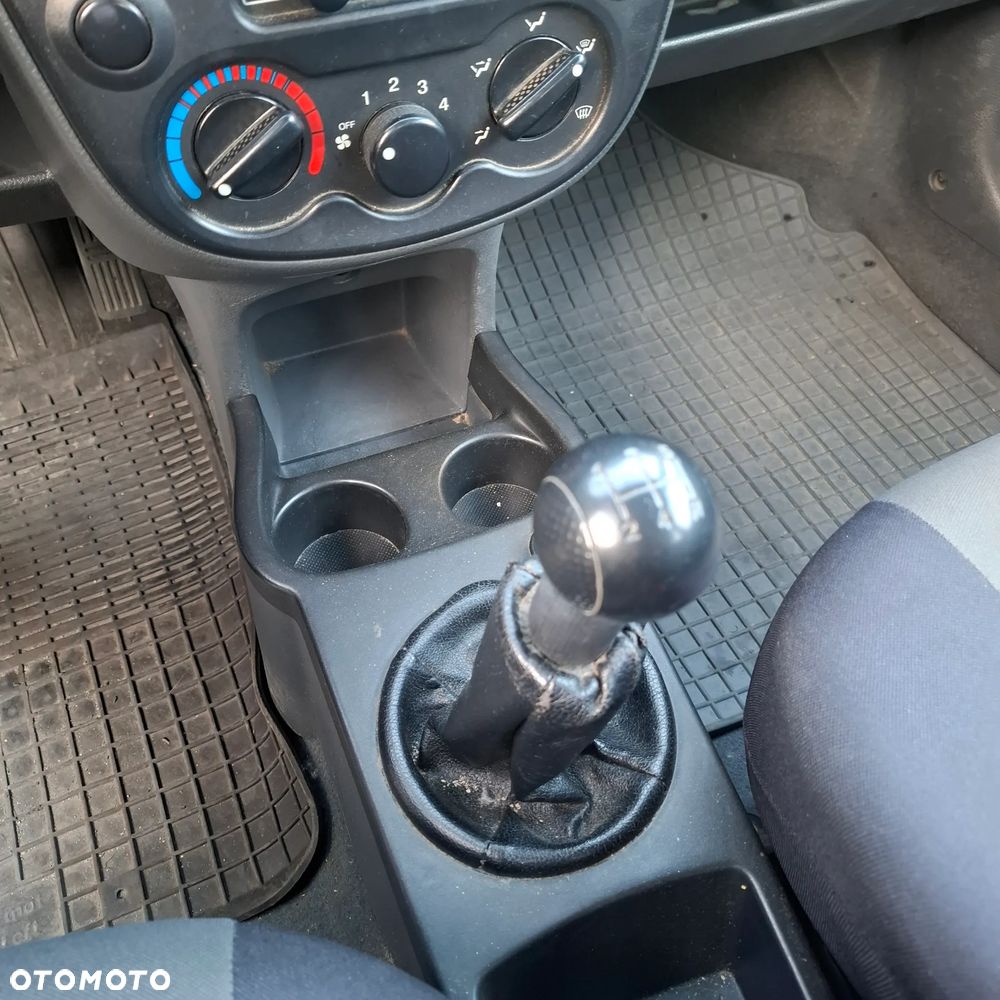 Chevrolet Spark - 10