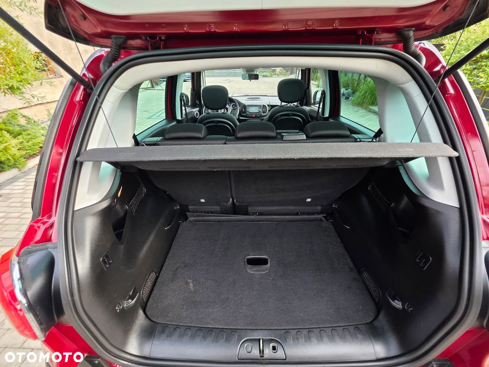 Fiat 500L 1.4 T-Jet 16V Lounge - 24