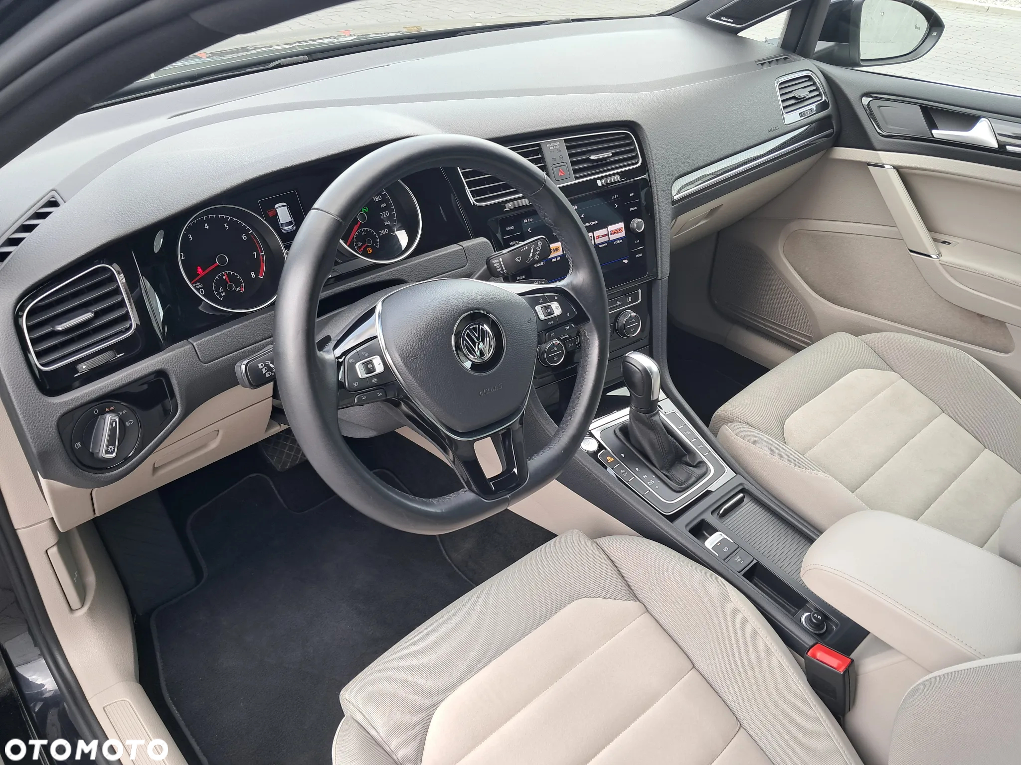 Volkswagen Golf VII 1.5 TSI BMT Evo Highline DSG - 20