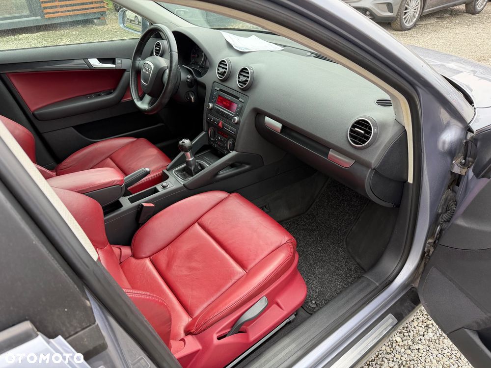 Audi A3 Sportback 1.6 S line Sportpaket plus - 23