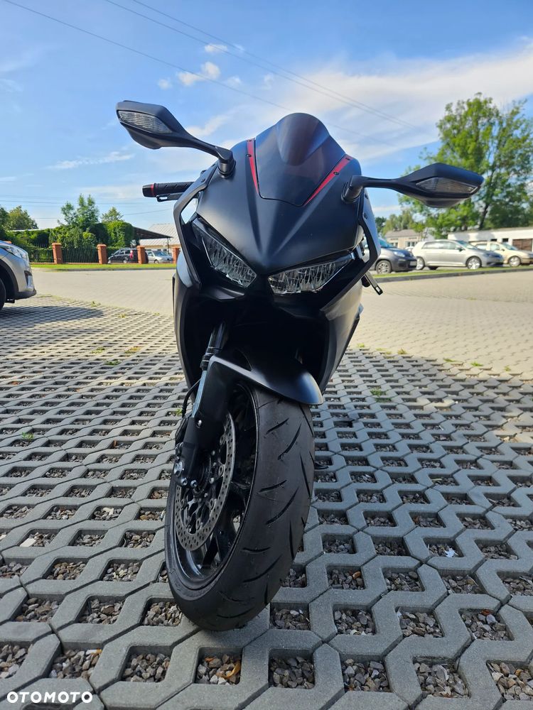 Honda CBR - 2