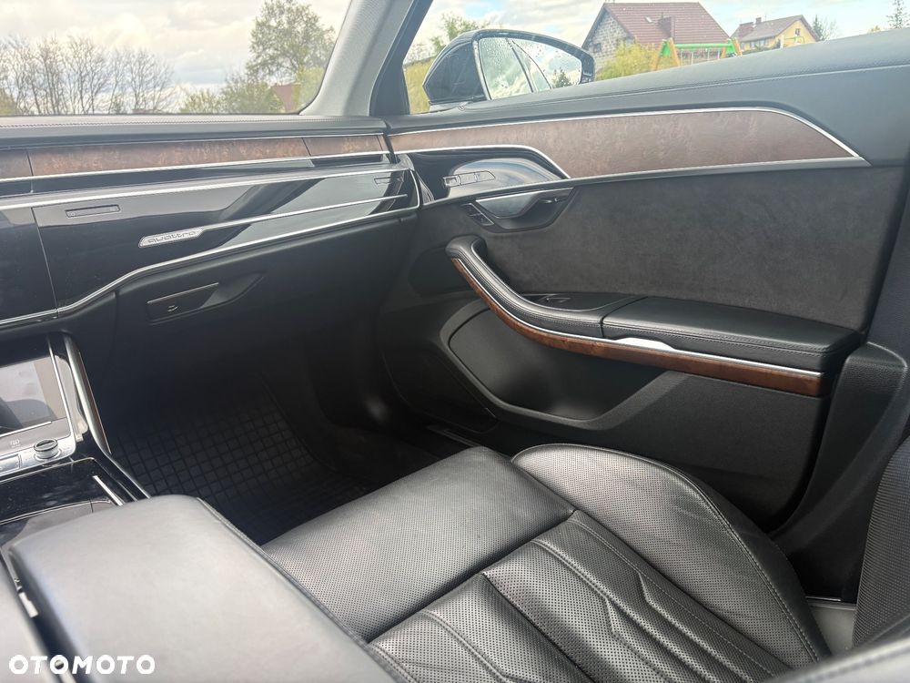 Audi A8 - 15