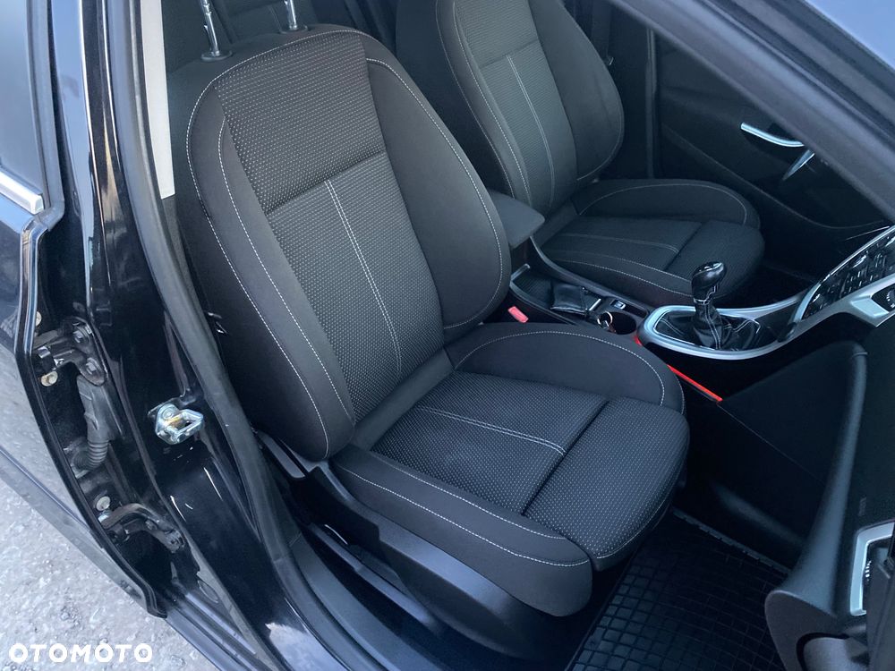 Opel Astra 1.4 Turbo Cosmo - 24