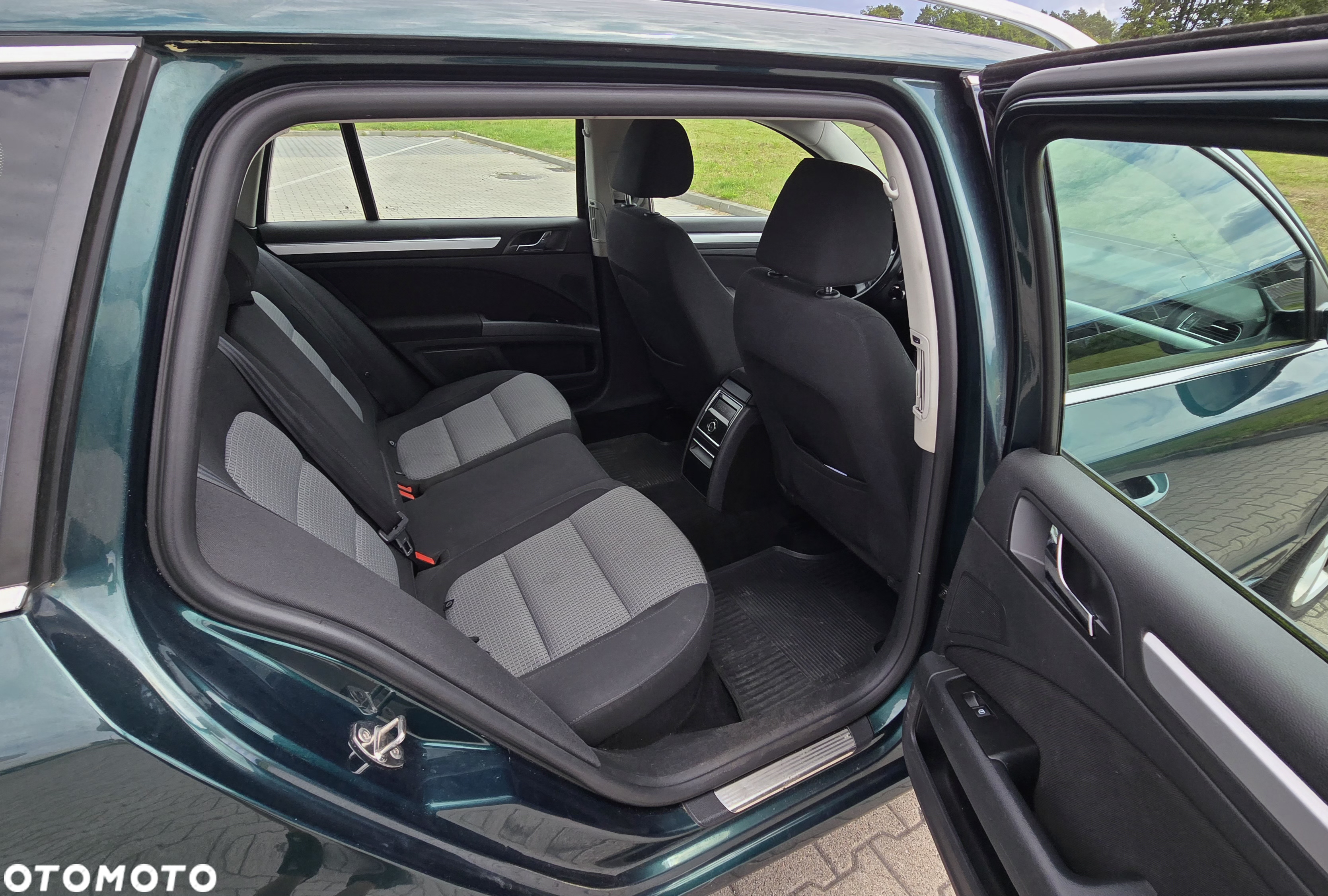 Skoda Superb 2.0 TDI Elegance DSG - 20