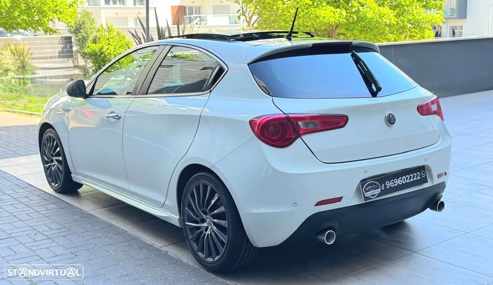 Alfa Romeo Giulietta 1.8 TBi 16V Quadrifoglio Verde - 22
