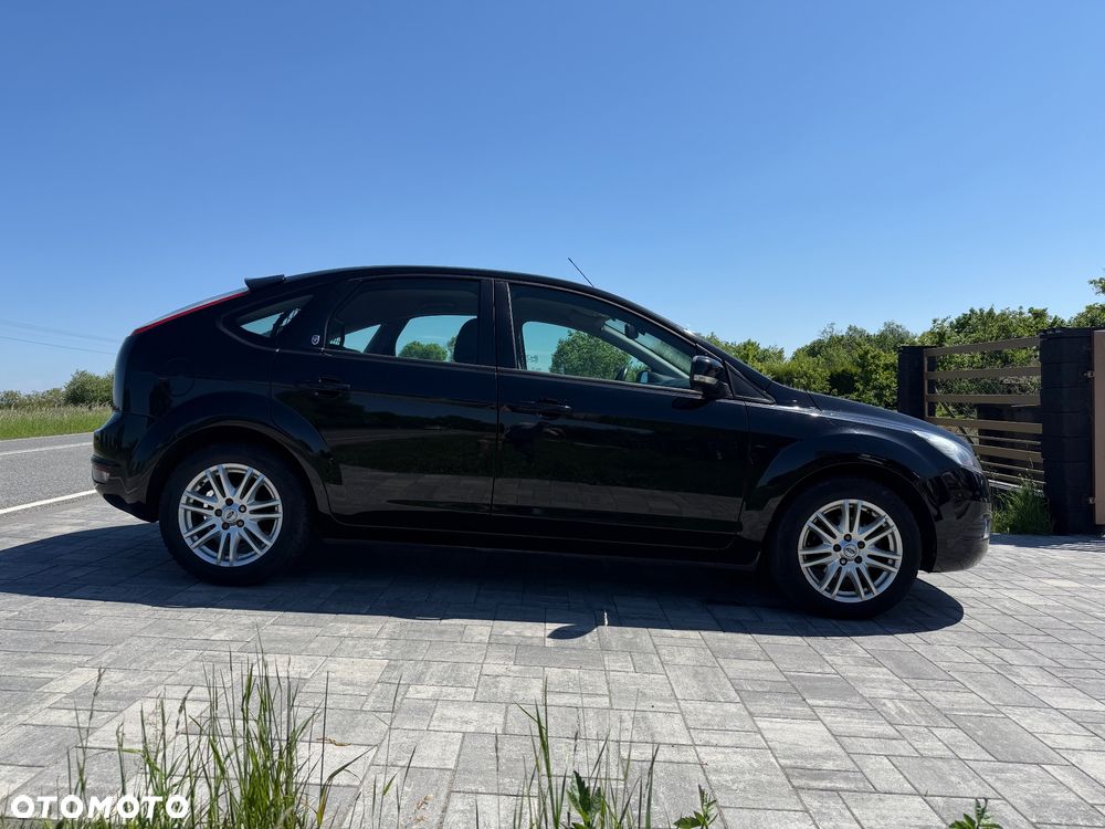 Ford Focus 1.6 16V Ghia - 7