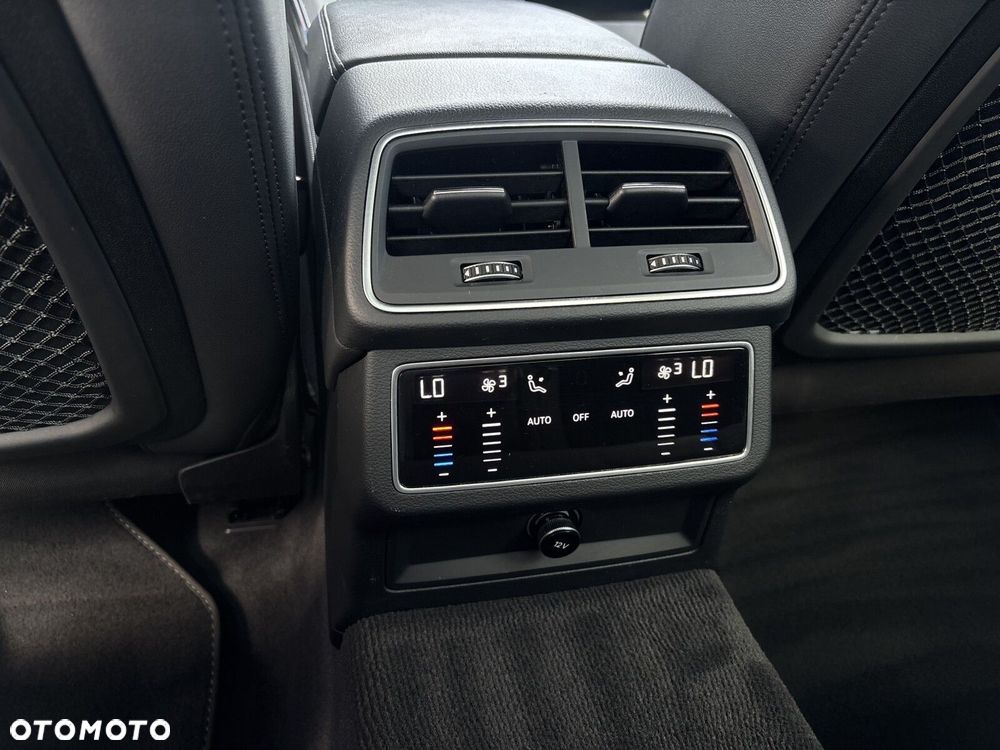 Audi A6 Allroad - 30