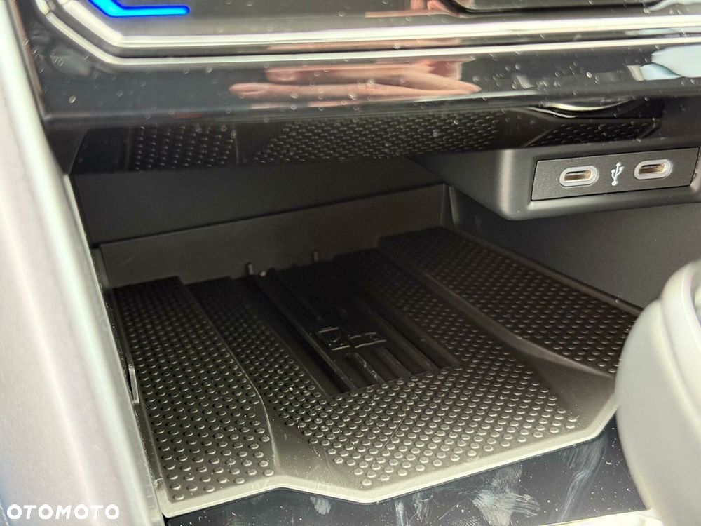 Volkswagen T-Roc 1.5 TSI Life DSG - 17